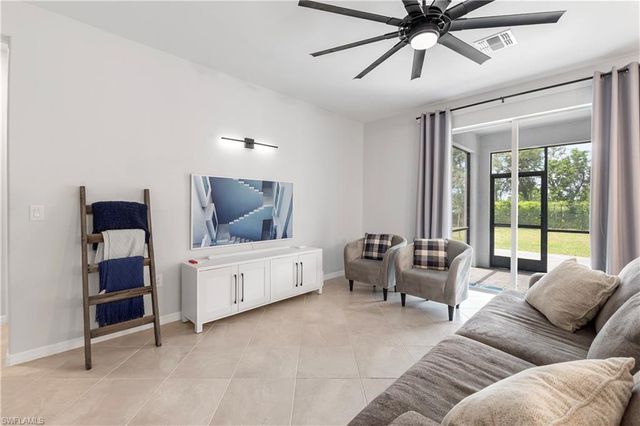 2639 Scarlet WAY, Naples, FL 34120
