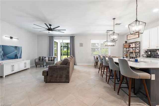 2639 Scarlet WAY, Naples, FL 34120
