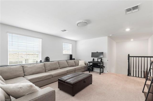 2639 Scarlet WAY, Naples, FL 34120