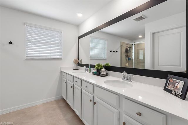 2639 Scarlet WAY, Naples, FL 34120