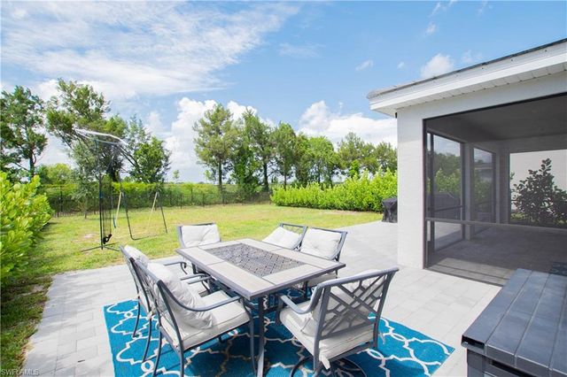 2639 Scarlet WAY, Naples, FL 34120