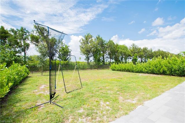 2639 Scarlet WAY, Naples, FL 34120
