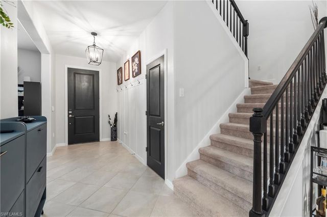 2639 Scarlet WAY, Naples, FL 34120
