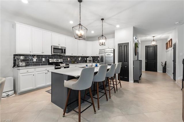 2639 Scarlet WAY, Naples, FL 34120