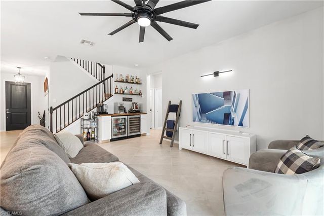 2639 Scarlet WAY, Naples, FL 34120