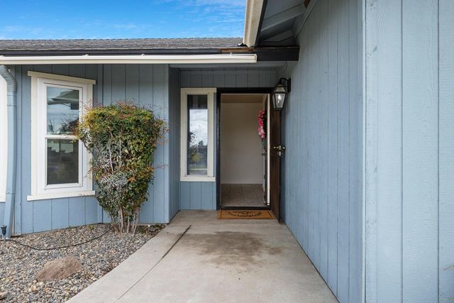 35427 Avenue 14, Madera, CA 93636