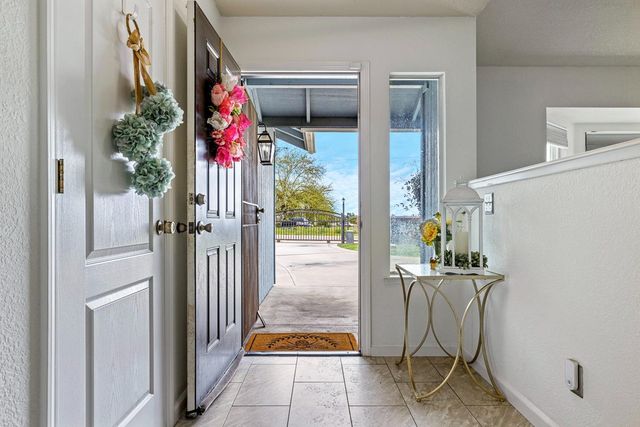 35427 Avenue 14, Madera, CA 93636