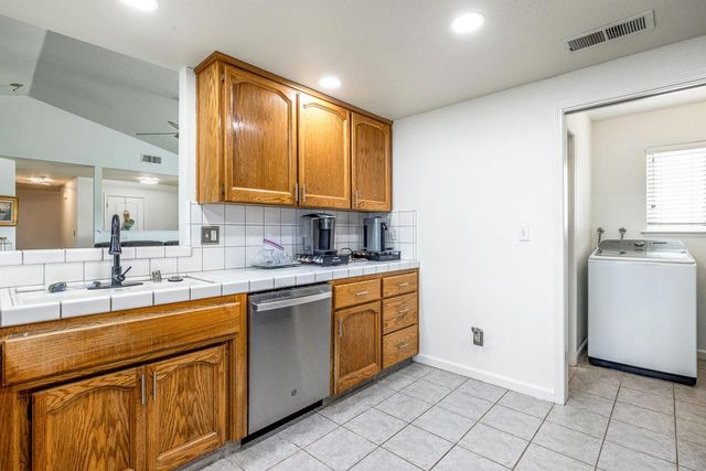 35427 Avenue 14, Madera, CA 93636