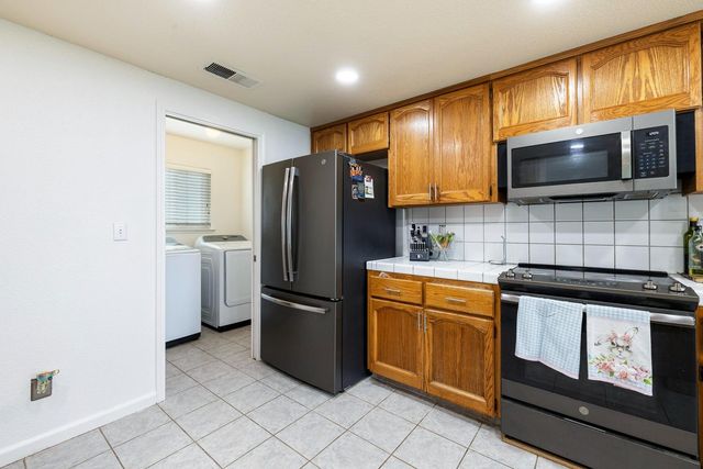 35427 Avenue 14, Madera, CA 93636