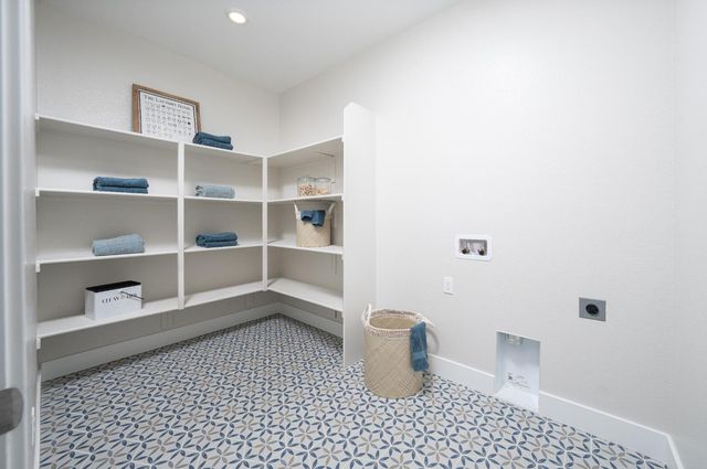 3444 Caraway Ct, Folsom, CA 95630