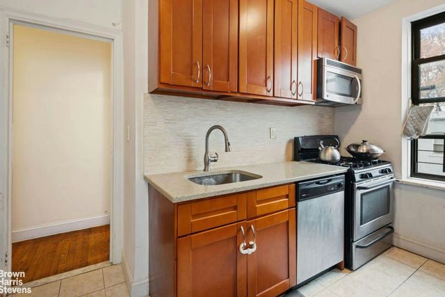 98120 Queens Blvd Apt 3G, New York City, NY 11374