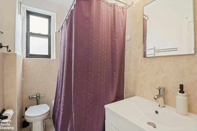 98120 Queens Blvd Apt 3G, New York City, NY 11374