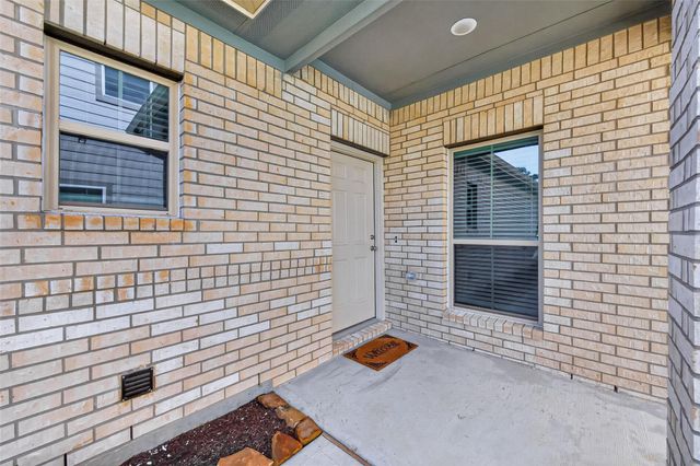 516 Emerald Thicket, Huffman, TX 77336