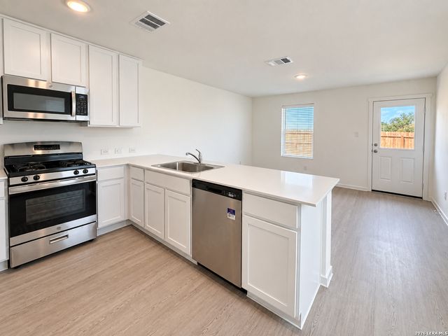 6609 Dali Bnd, San Antonio, TX 78263