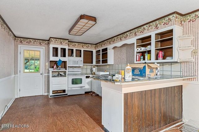 221 Craig Rd. Rd, Monterey, TN 38574