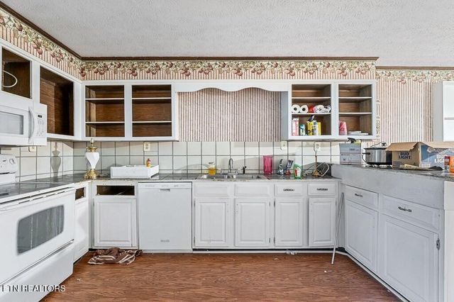 221 Craig Rd. Rd, Monterey, TN 38574