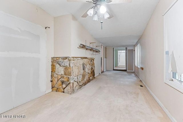 221 Craig Rd. Rd, Monterey, TN 38574