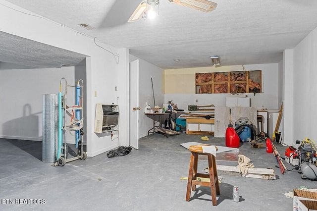 221 Craig Rd. Rd, Monterey, TN 38574