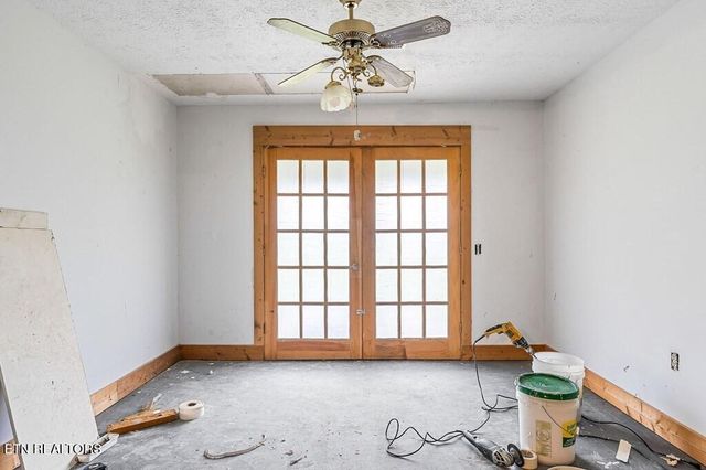 221 Craig Rd. Rd, Monterey, TN 38574