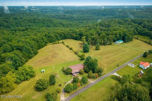 221 Craig Rd. Rd, Monterey, TN 38574