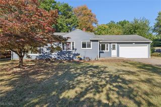 713 E State Street, Barberton, OH 44203