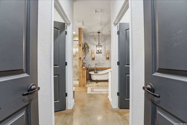 2063 Cotton Gin, New Braunfels, TX 78130