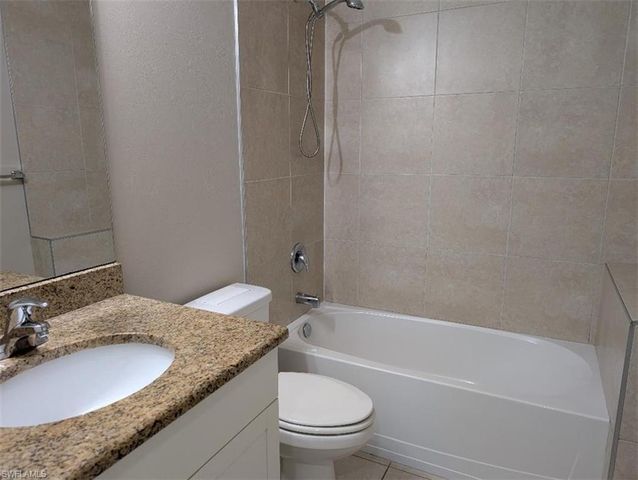 4405 SW 8th CT, Cape Coral, FL 33914