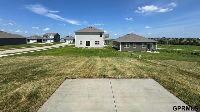 9610 N 173 Avenue, Bennington, NE 68007