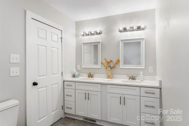 790 W Tate Street, Marion, NC 28752