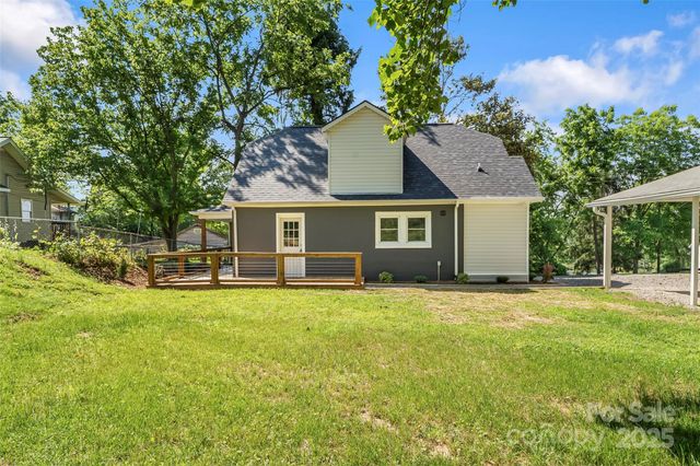 790 W Tate Street, Marion, NC 28752