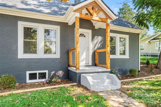 790 W Tate Street, Marion, NC 28752