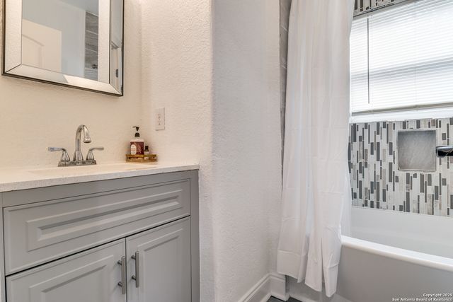 1071 Hidden Valley, Spring Branch, TX 78070