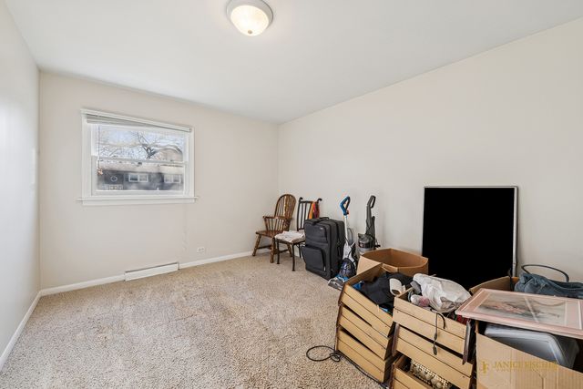 606 Edwards Avenue, West Dundee, IL 60118