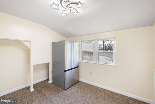 203 SILVIEW AVE, Wilmington, DE 19804