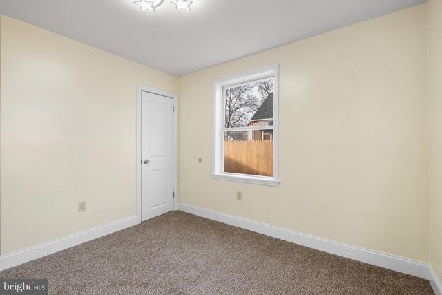 203 SILVIEW AVE, Wilmington, DE 19804