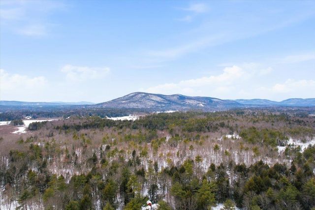 16 Robin Lane, Moultonborough, NH 03254