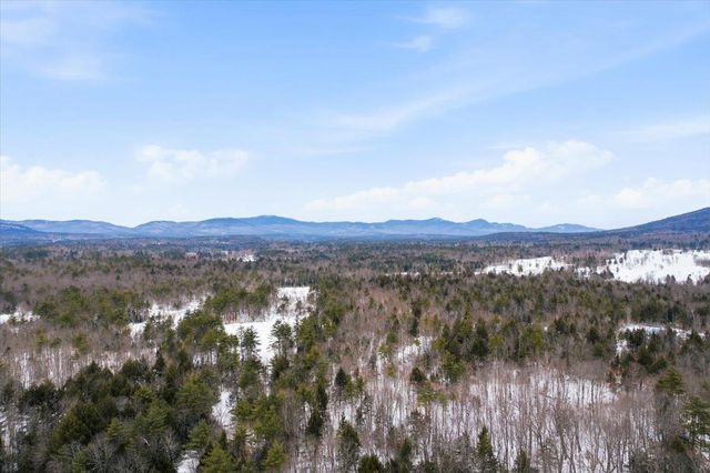 16 Robin Lane, Moultonborough, NH 03254