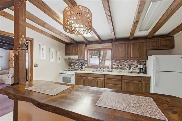 16 Robin Lane, Moultonborough, NH 03254