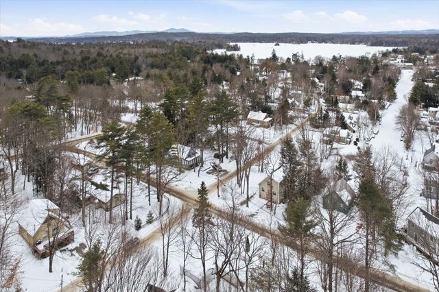 16 Robin Lane, Moultonborough, NH 03254