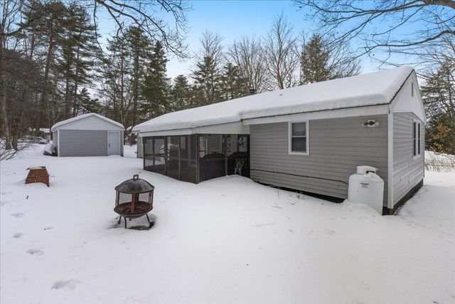 16 Robin Lane, Moultonborough, NH 03254