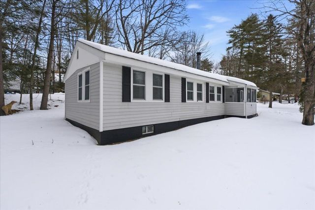 16 Robin Lane, Moultonborough, NH 03254