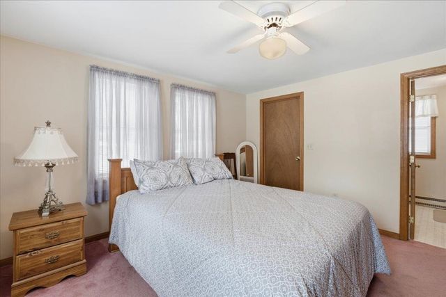 16 Robin Lane, Moultonborough, NH 03254