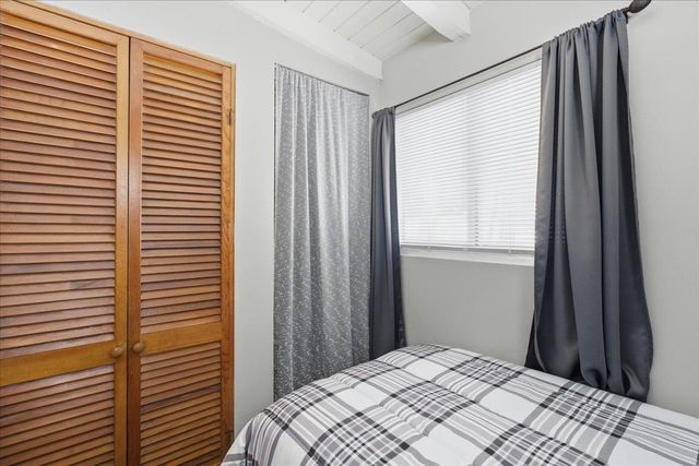 16 Robin Lane, Moultonborough, NH 03254