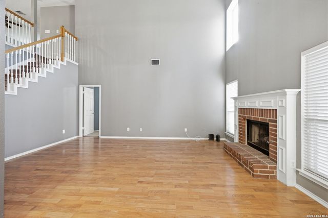 4122 LEGEND BEND DR, San Antonio, TX 78230