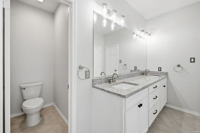 4122 LEGEND BEND DR, San Antonio, TX 78230