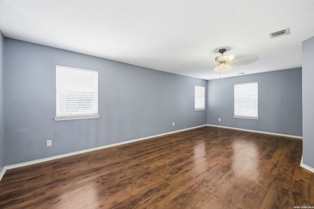 4122 LEGEND BEND DR, San Antonio, TX 78230
