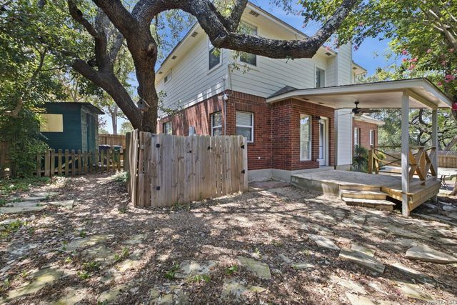 4122 LEGEND BEND DR, San Antonio, TX 78230