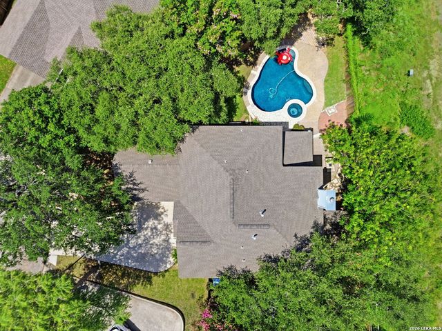 4122 LEGEND BEND DR, San Antonio, TX 78230