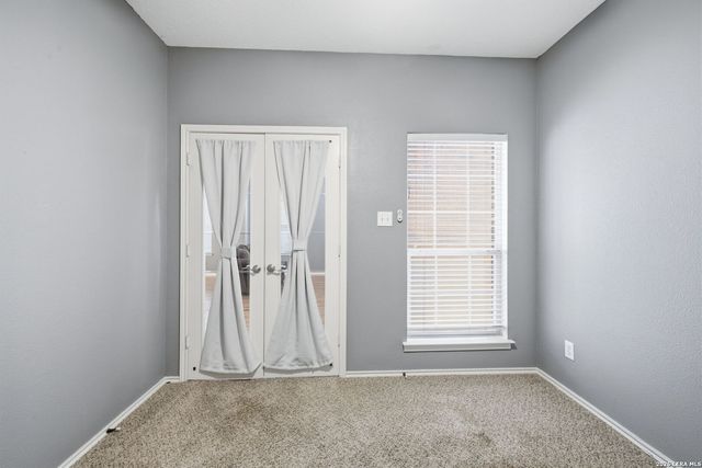 4122 LEGEND BEND DR, San Antonio, TX 78230