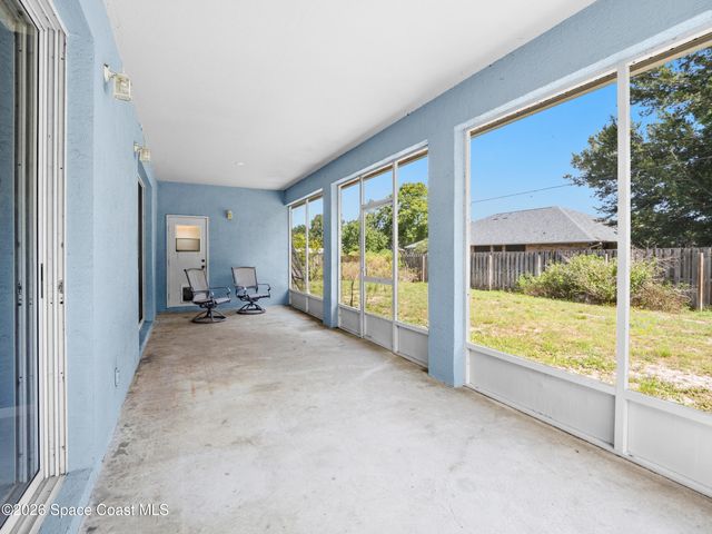 767 Hunan Street NE, Palm Bay, FL 32907